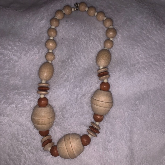 Source Unknown Jewelry - Natural Wooden Bead choker Necklace. Vintage